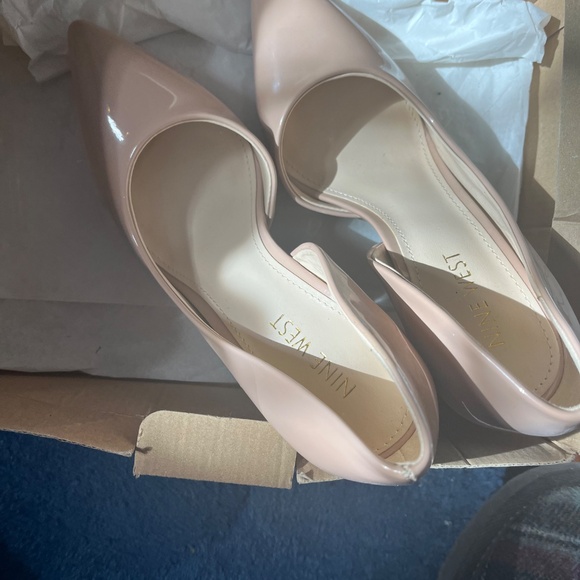 Nine West- Soft pink High Heels - Picture 2 of 4